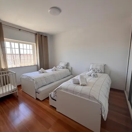 Casa Da Do Rei Charneca (Setubal)