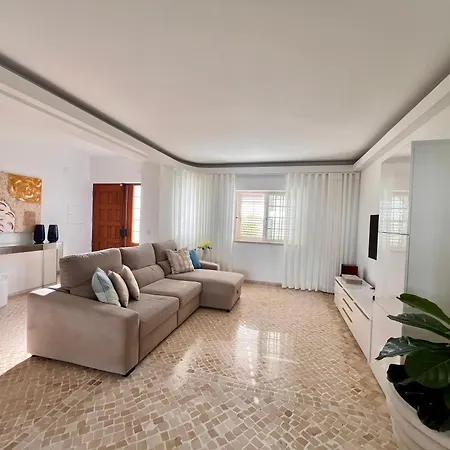 Vila Casa Da Do Rei Charneca (Setubal)